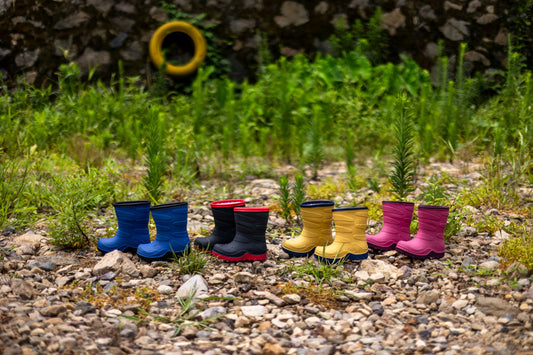 How to select a pair of perfect kids’ snow boots to keep their toes warm all winter