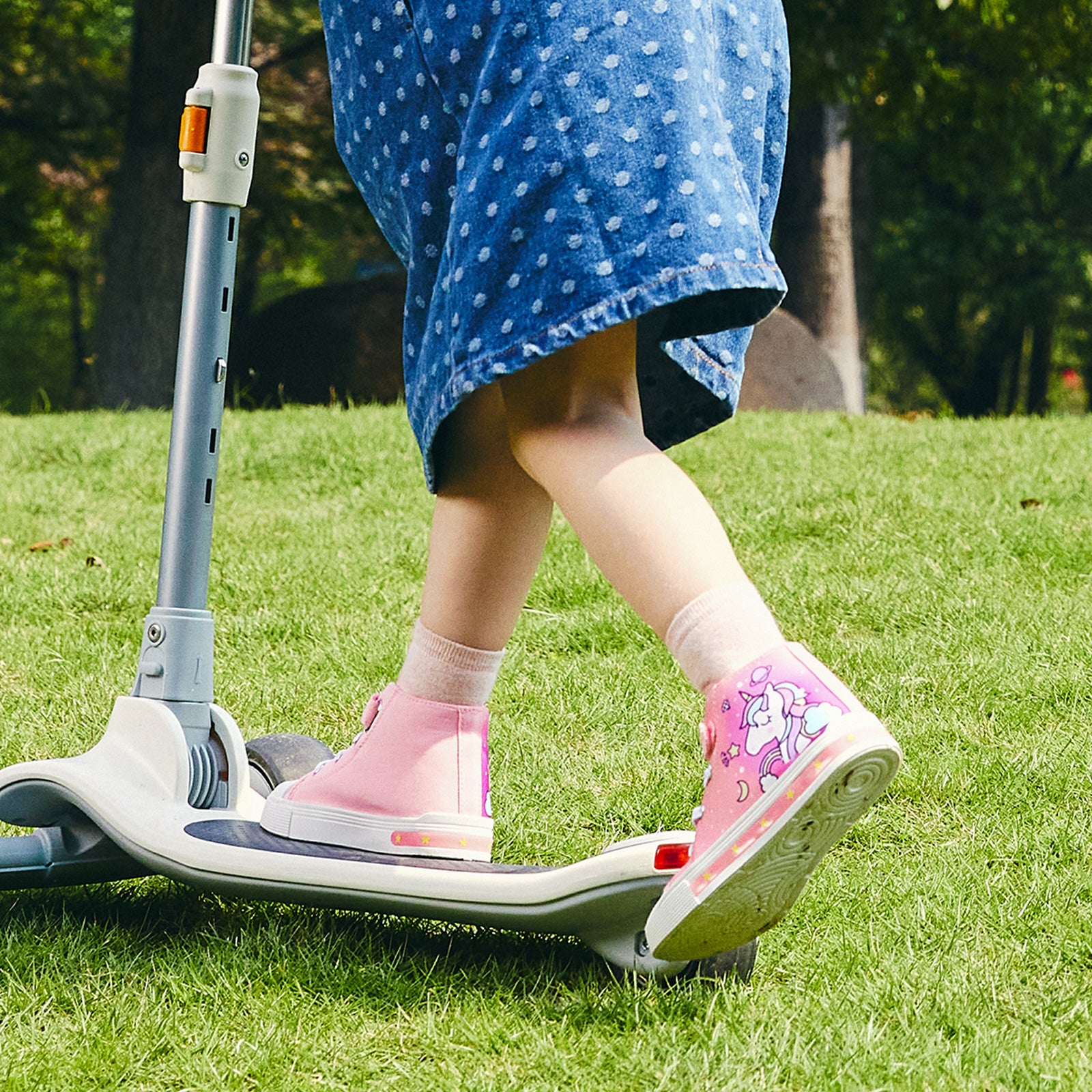 Light Up High Top Canvas Kids Sneakers - FUNCOO